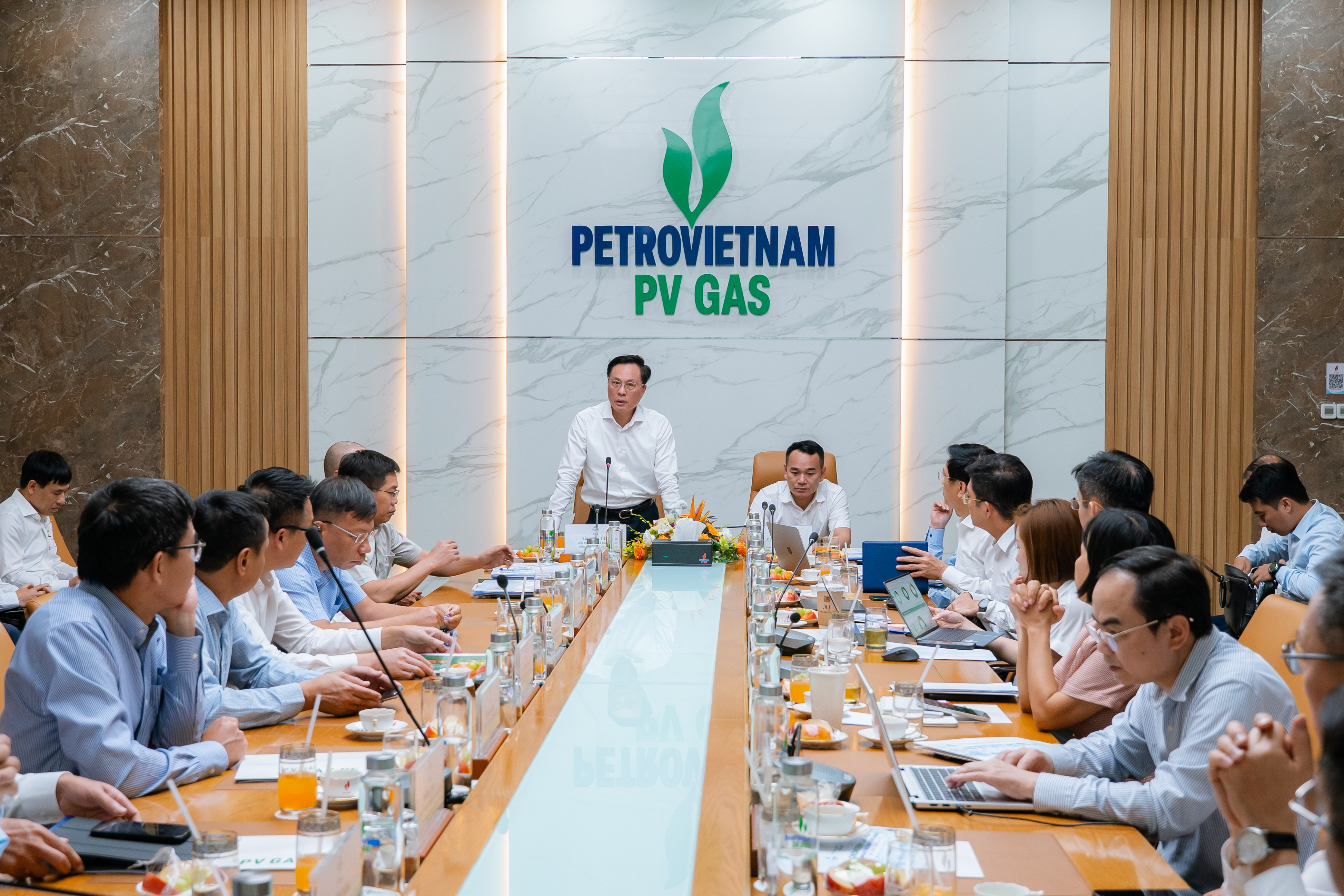 Chủ tịch HĐQT và Tổng Giám đốc PV GAS làm việc với các đơn vị trực thuộc tại khu vực Đông Nam Bộ, định hướng nâng cao hiệu quả hoạt động