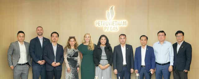 Lãnh đạo PV GAS tiếp và làm việc cùng Phó Trợ lý Bộ trưởng Thương mại Hoa Kỳ Kelly Coldiron