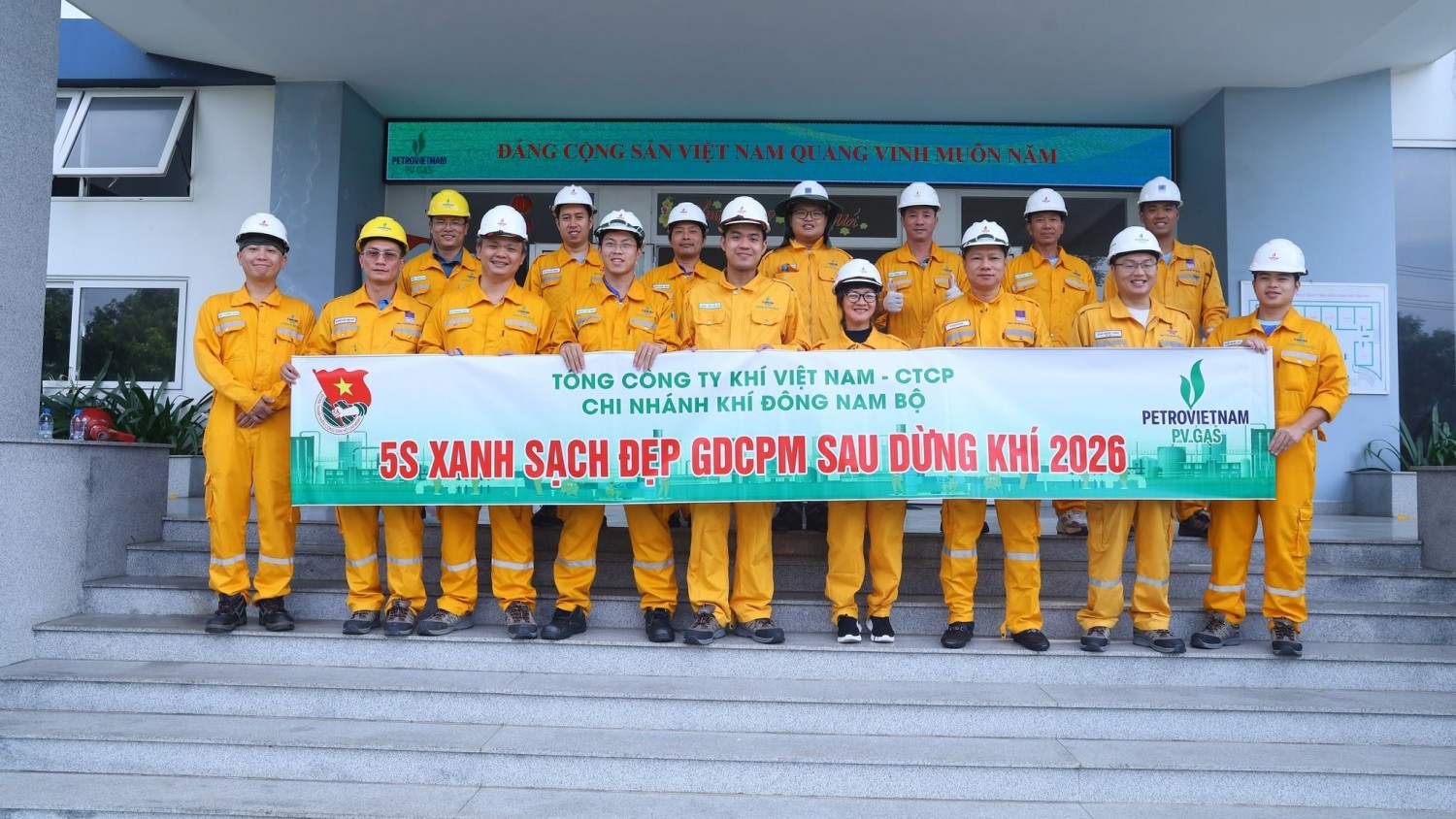 Tuổi trẻ KĐN chung tay xây dựng môi trường làm việc xanh - sạch - đẹp