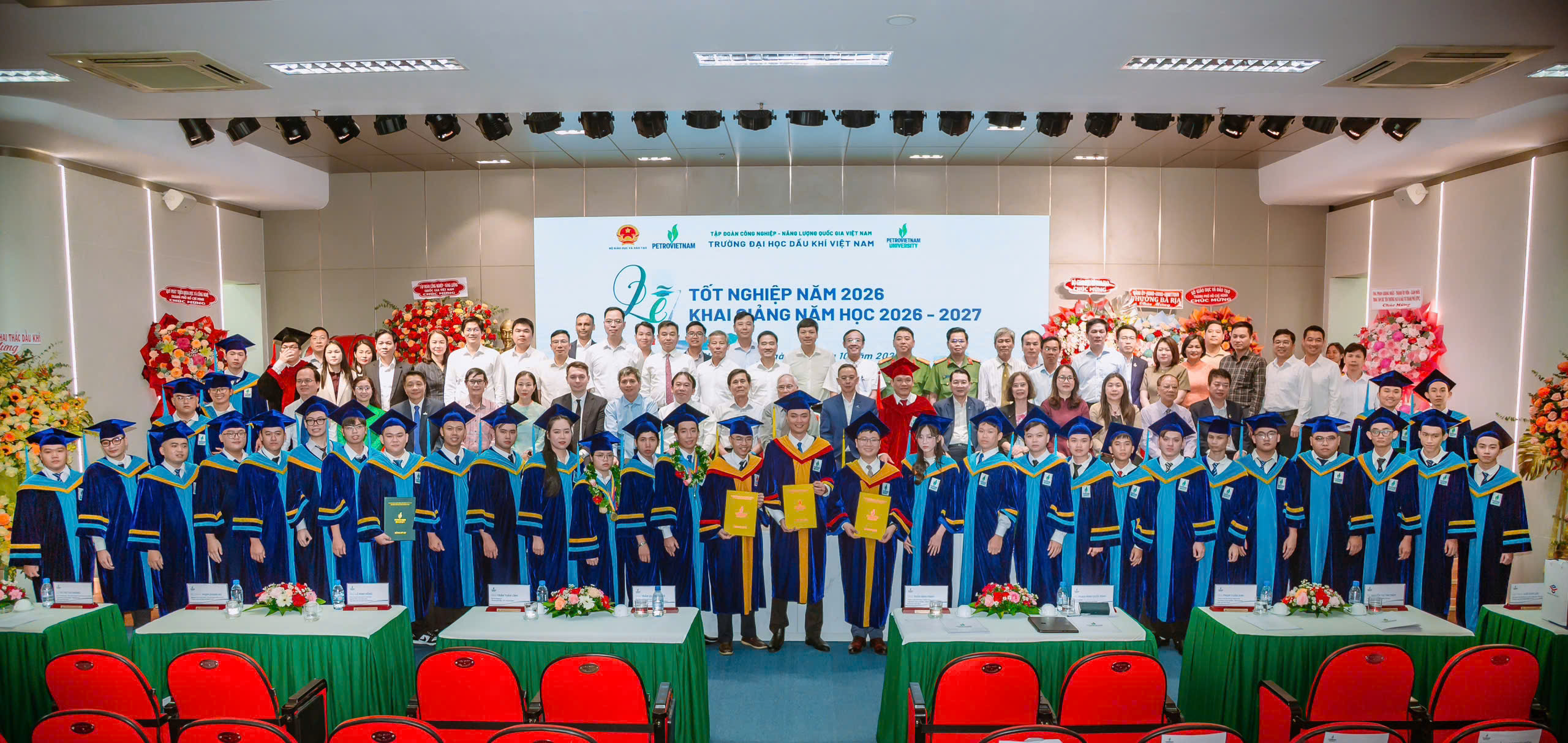 PV GAS đồng hành cùng PETROVIETNAM trong các hoạt động chuyển đổi số và phát triển giáo dục PV GAS đồng hành cùng PETROVIETNAM trong các hoạt động chuyển đổi số và phát triển giáo dục
