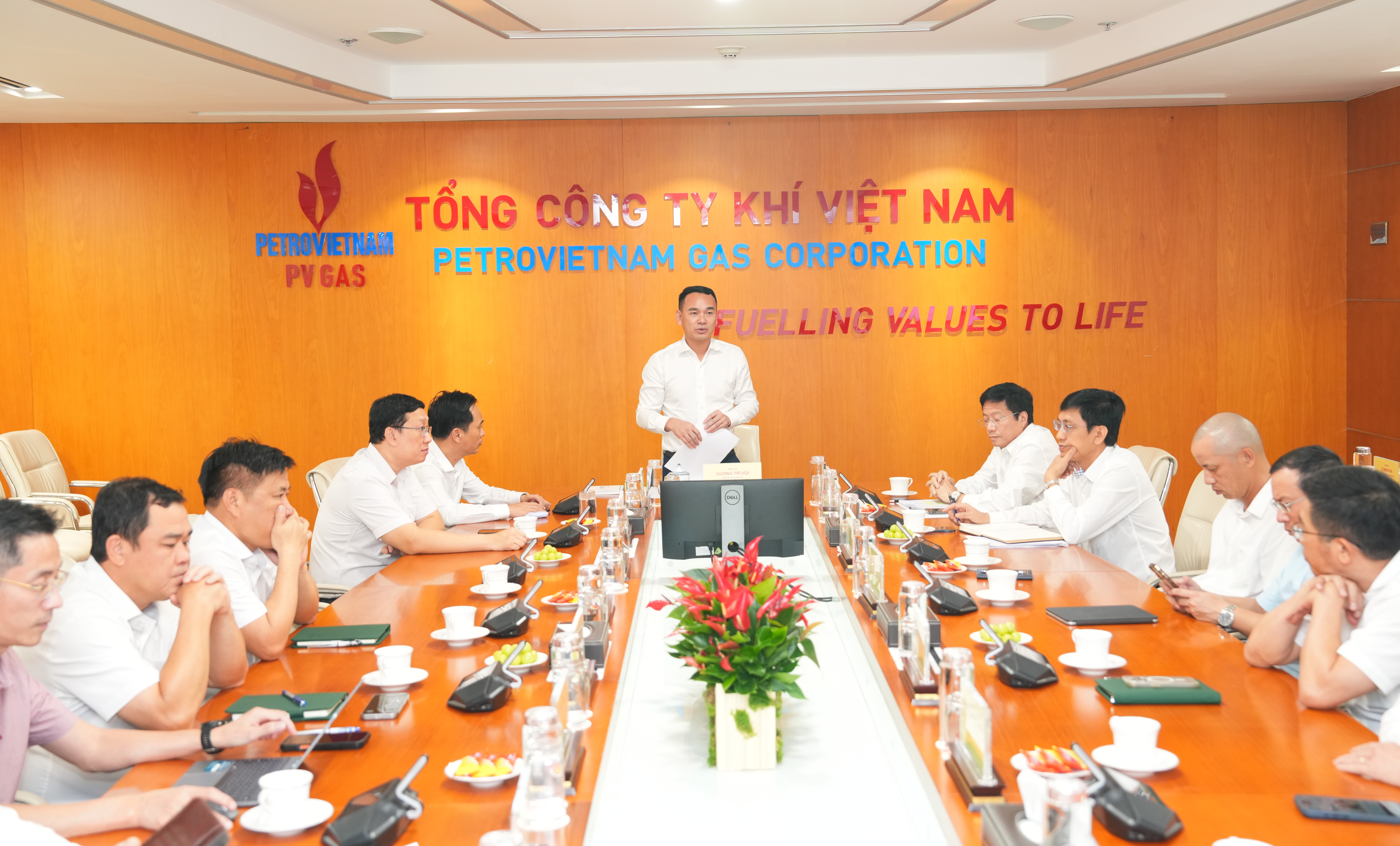 Đảng bộ PV GAS kiện toàn nhân sự lãnh đạo cấp ủy; triển khai nhiệm vụ trọng tâm 3 tháng cuối năm 2026