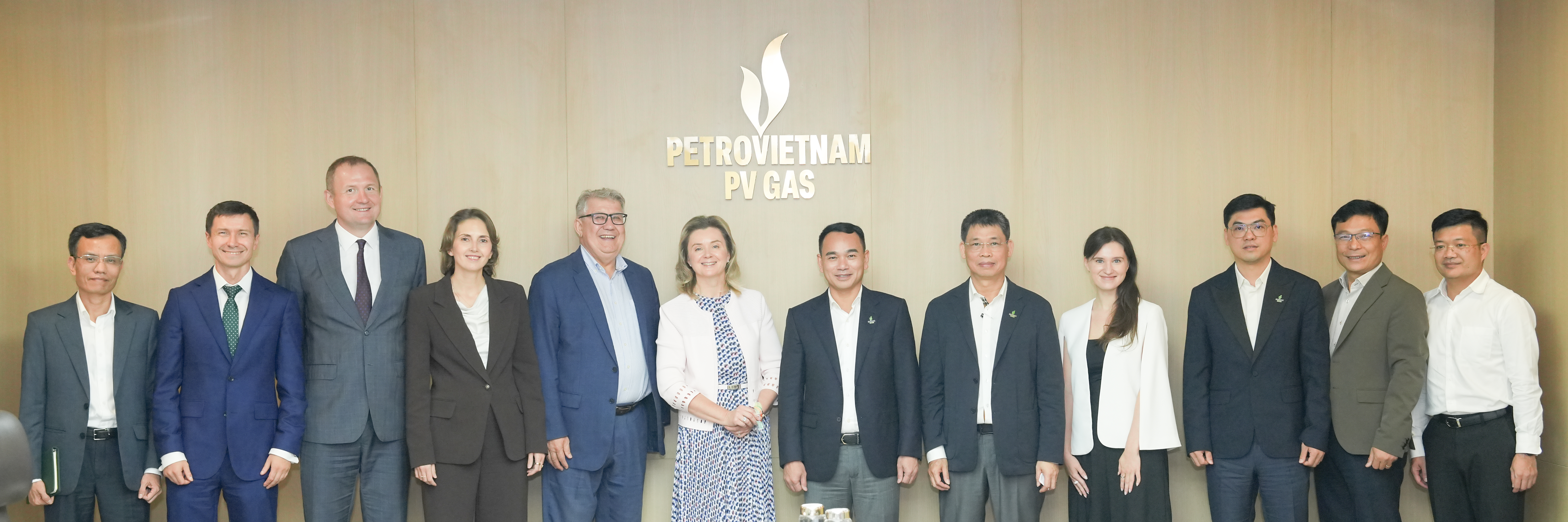 PV GAS trao đổi cơ hội hợp tác với các đối tác quốc tế trong chuỗi giá trị khí và LNG